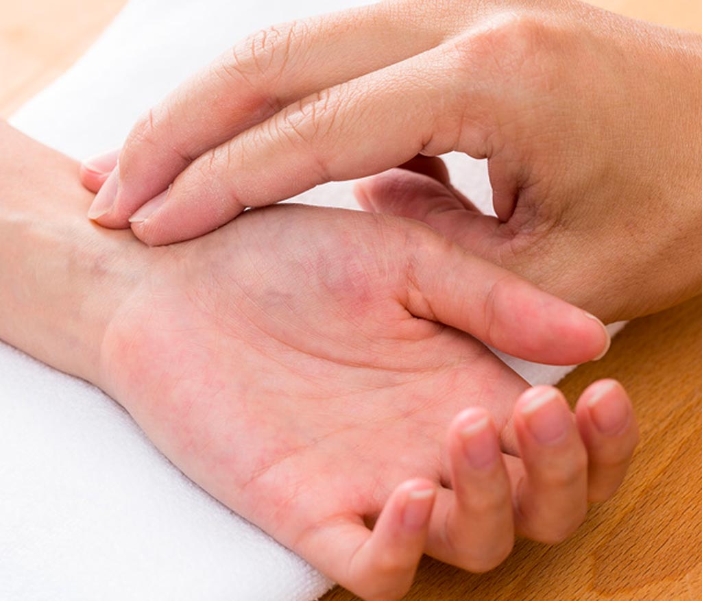 Prise pouls pariksha ayurveda